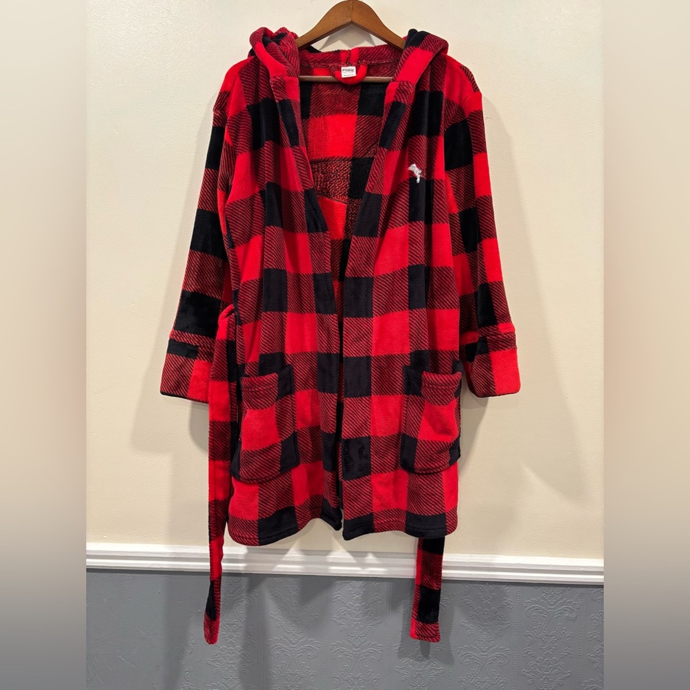PINK Victoria's Secret Red and Black Plaid robe